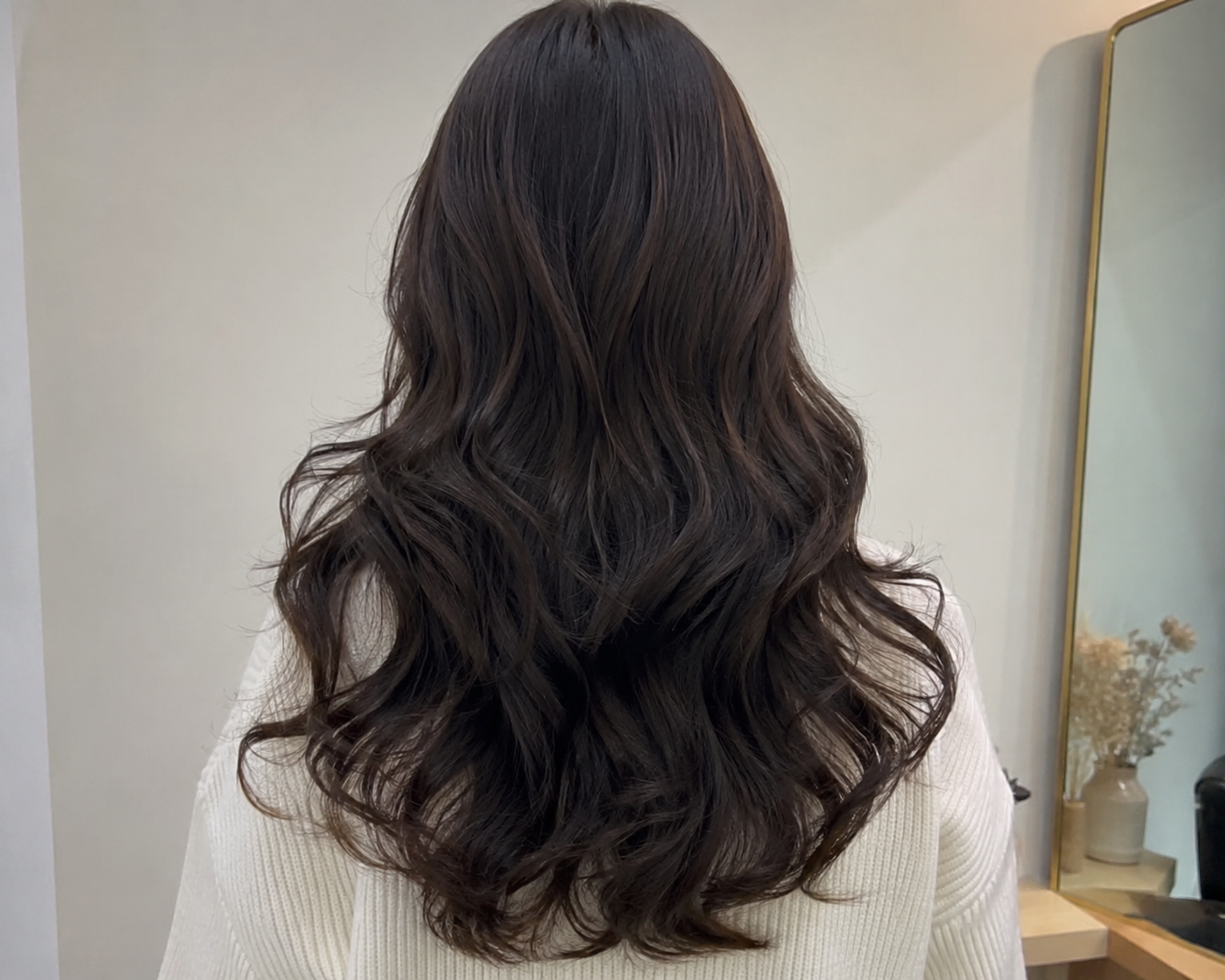 Digital Perm vs Cold Perm: Which One Actually Suits Your Hair? 4 image 10